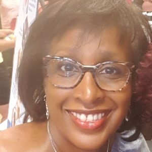 Meet your Posher, Cynthia